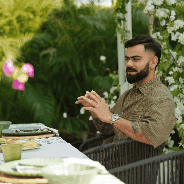 Luxurious modern living room with neutral tones